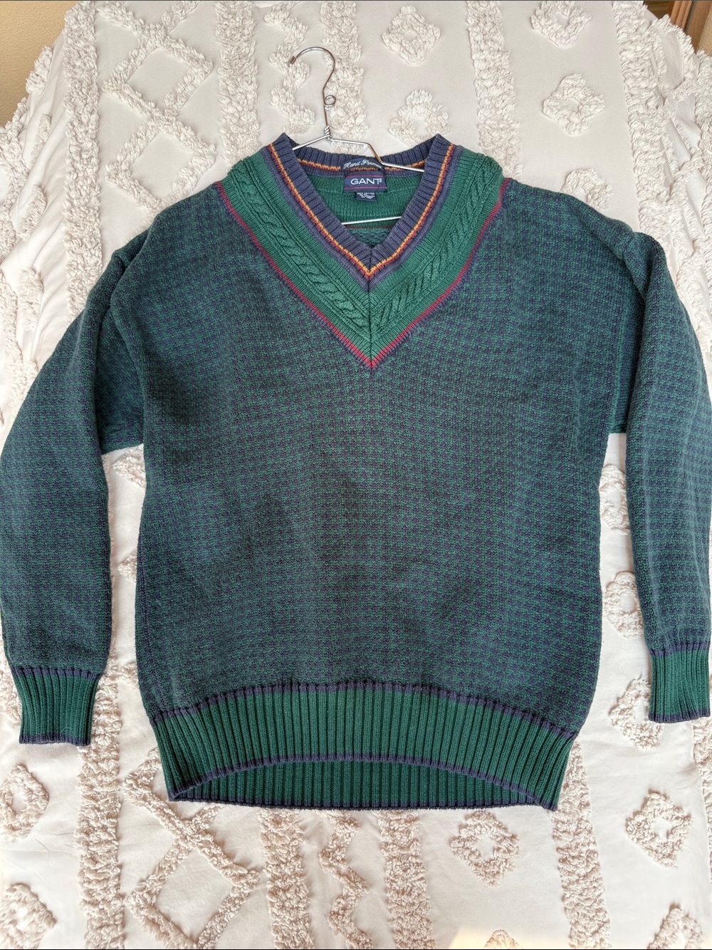 Gant Men's Green V-Neck Sweater with Purple Trim